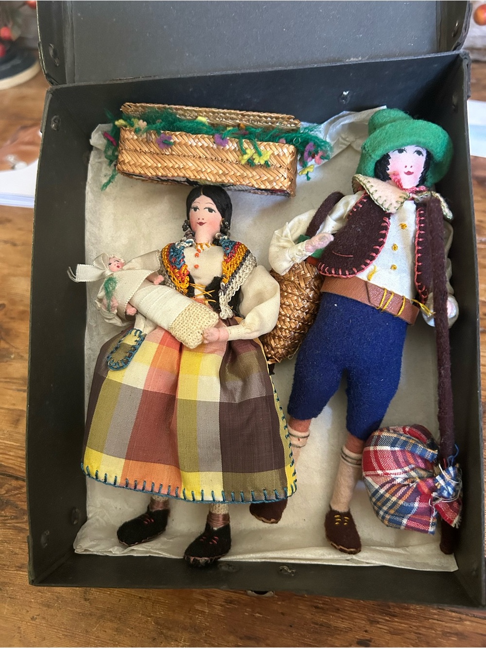 Vintage Mexican Handmade Folk Doll Pair in Case